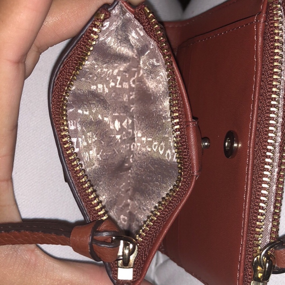 Kate Spade Wallet - Picture 5 of 7